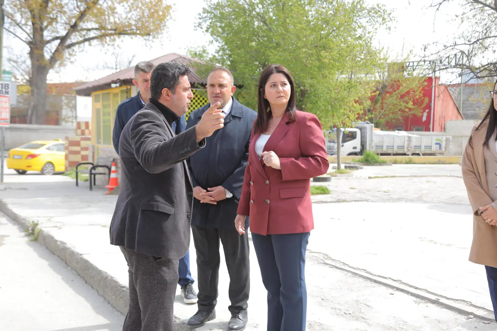 BAŞKAN GENCAN BALKAN PAZARI’NDA İNCELEMELERDE BULUNDU galeri görseli